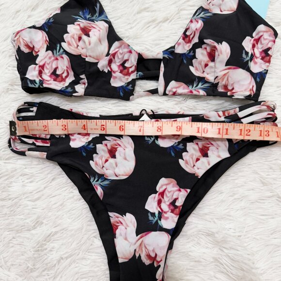 Women CUPSHE Floral Print Shoulder Straps Bikini Beach Set in Black Size Medium - Picture 3 of 8